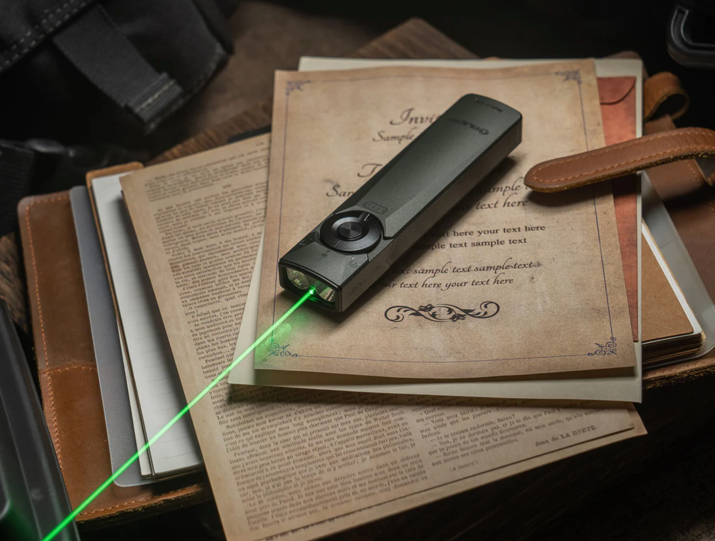 Olight Arkfeld Ultra Olive Grey neutral white