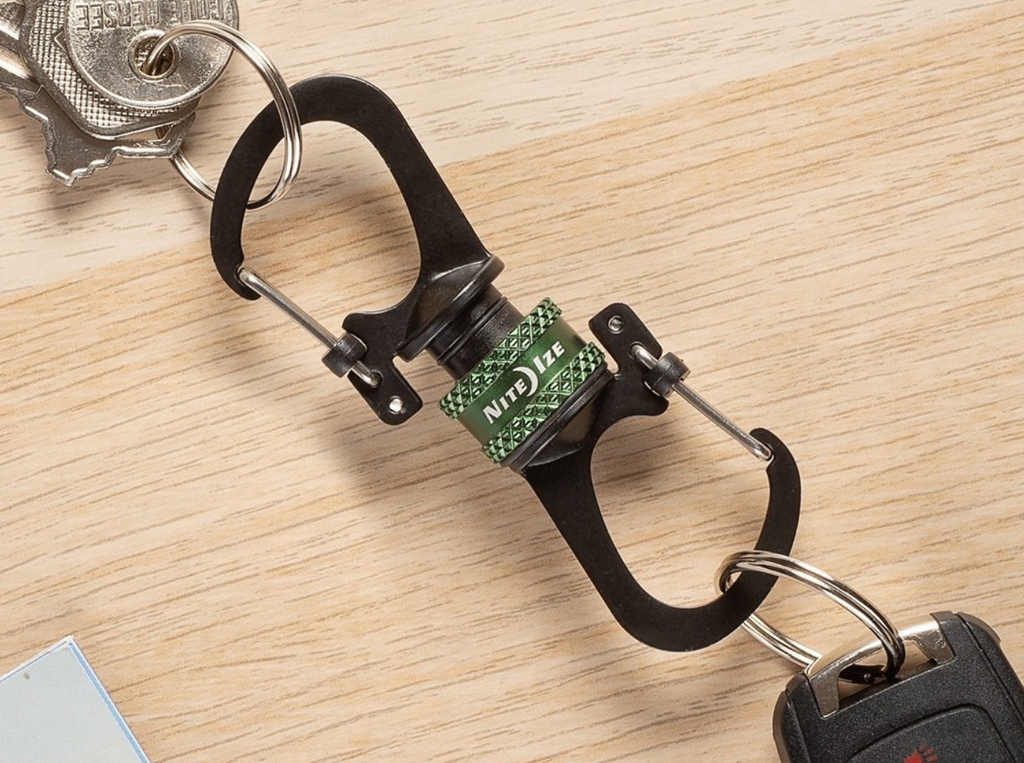 Nit Ize SLIDELOCK® 360° MAGNETIC LOCKING DUAL CARABINER Green
