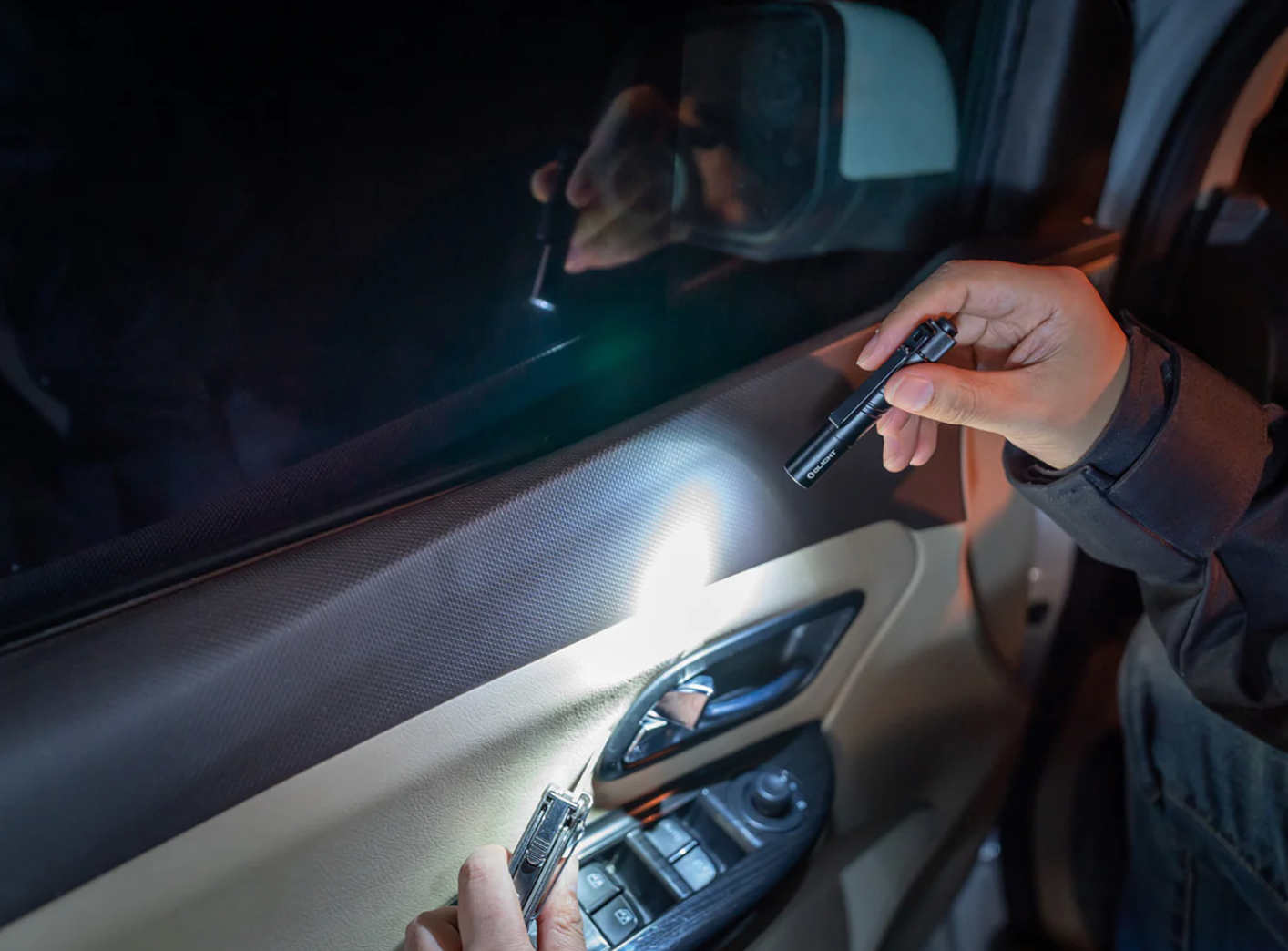 Olight I3T 2 EOS Flashlight