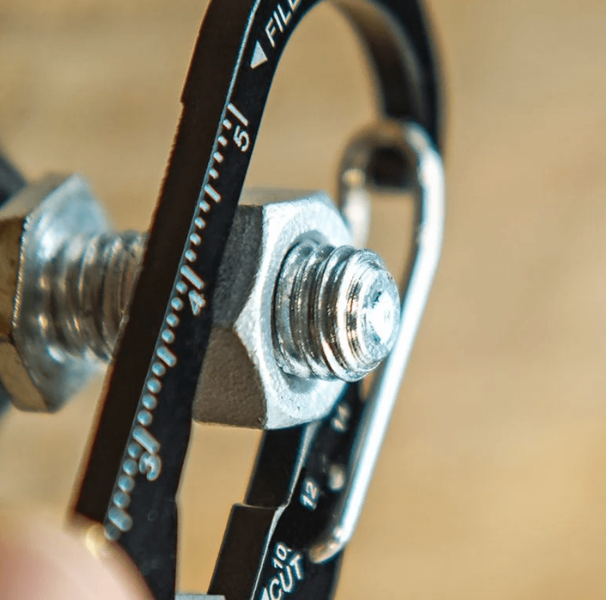 True Utility Multitool True Fixr The 20 in 1 Carabinier Tool