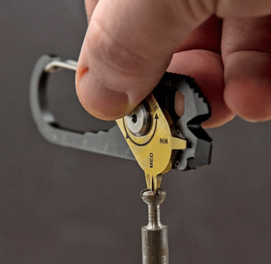 True Utility Multitool True Fixr The 20 in 1 Carabinier Tool