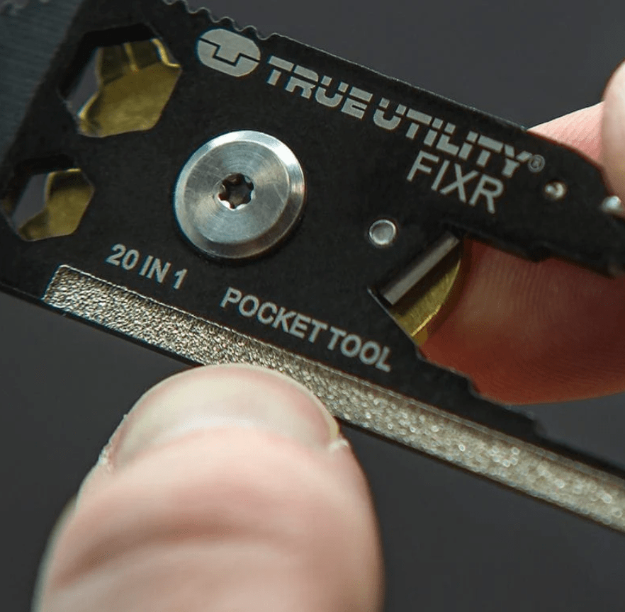 True Utility Multitool True Fixr The 20 in 1 Carabinier Tool
