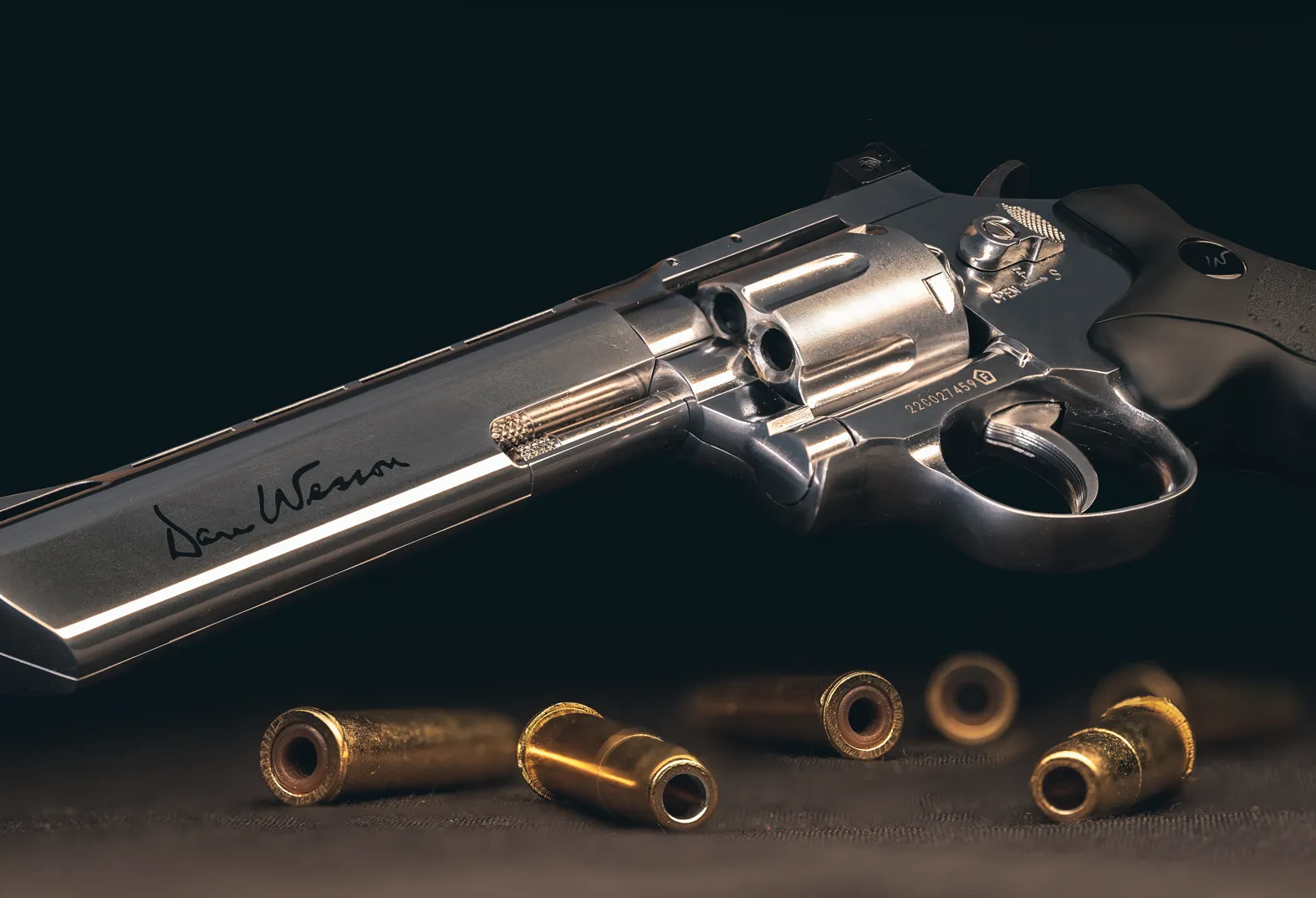Dan Wesson, 4.5mm 6" airgun, CO2, pellets, silver
