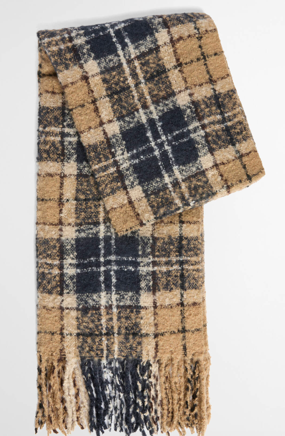 Barbour Saltburn Beanie & Tartan Scarf Gift Set